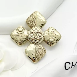 chanel brooches pour femme s_12b0aa1